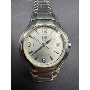 ESQ Swiss By Movado Stainless Steel Silver Tone White Dial Date Window E5108
